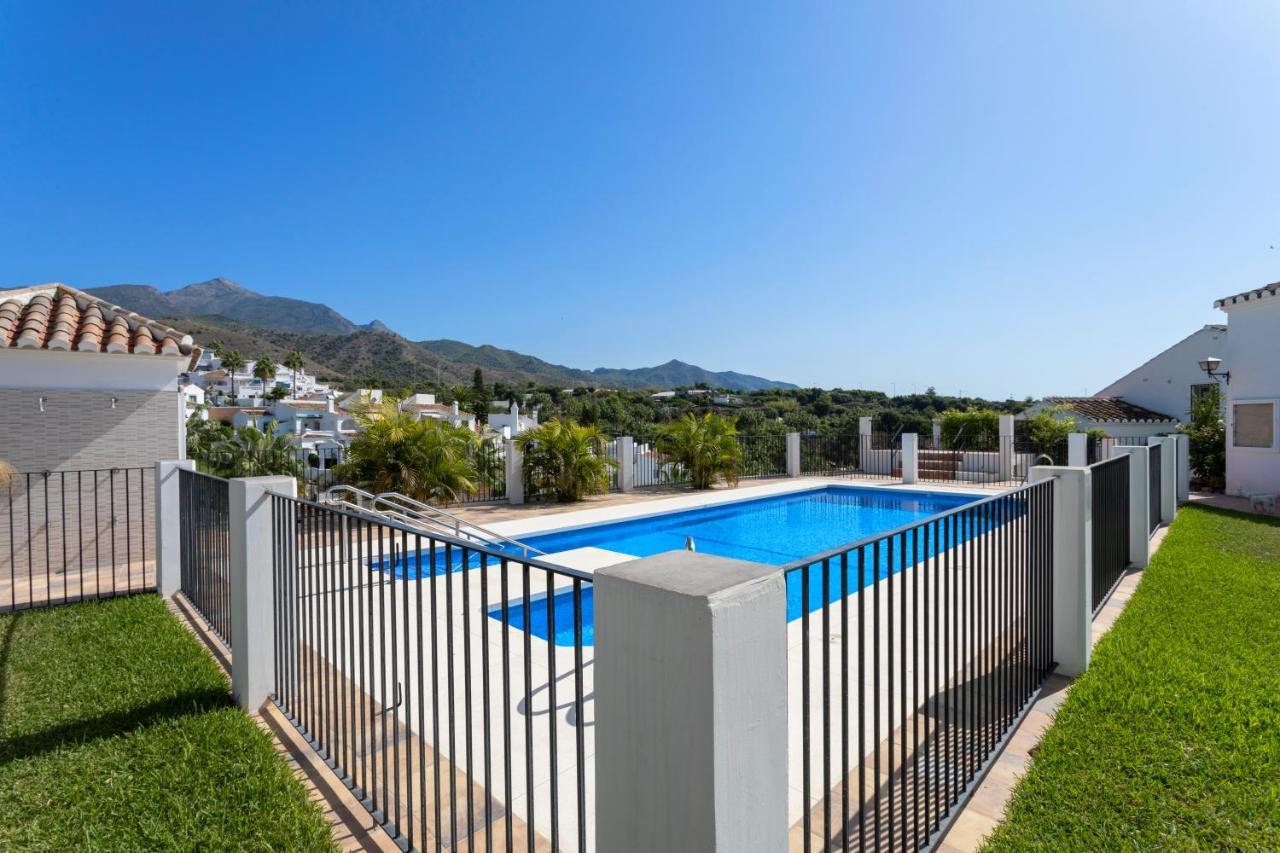 Oasis Del Nora Apartment Nerja Luaran gambar